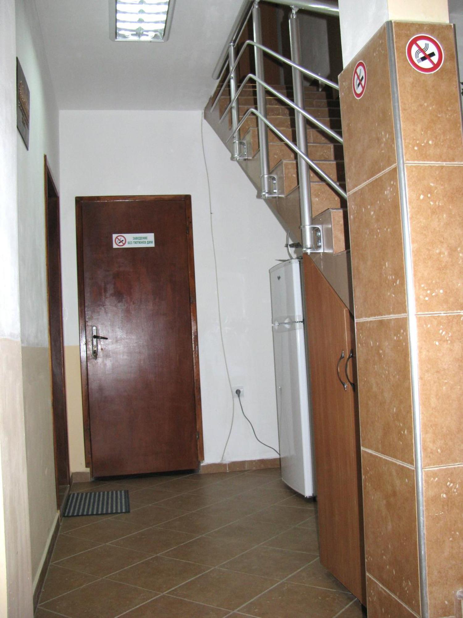 Guest House Familia Samovodene Exterior photo