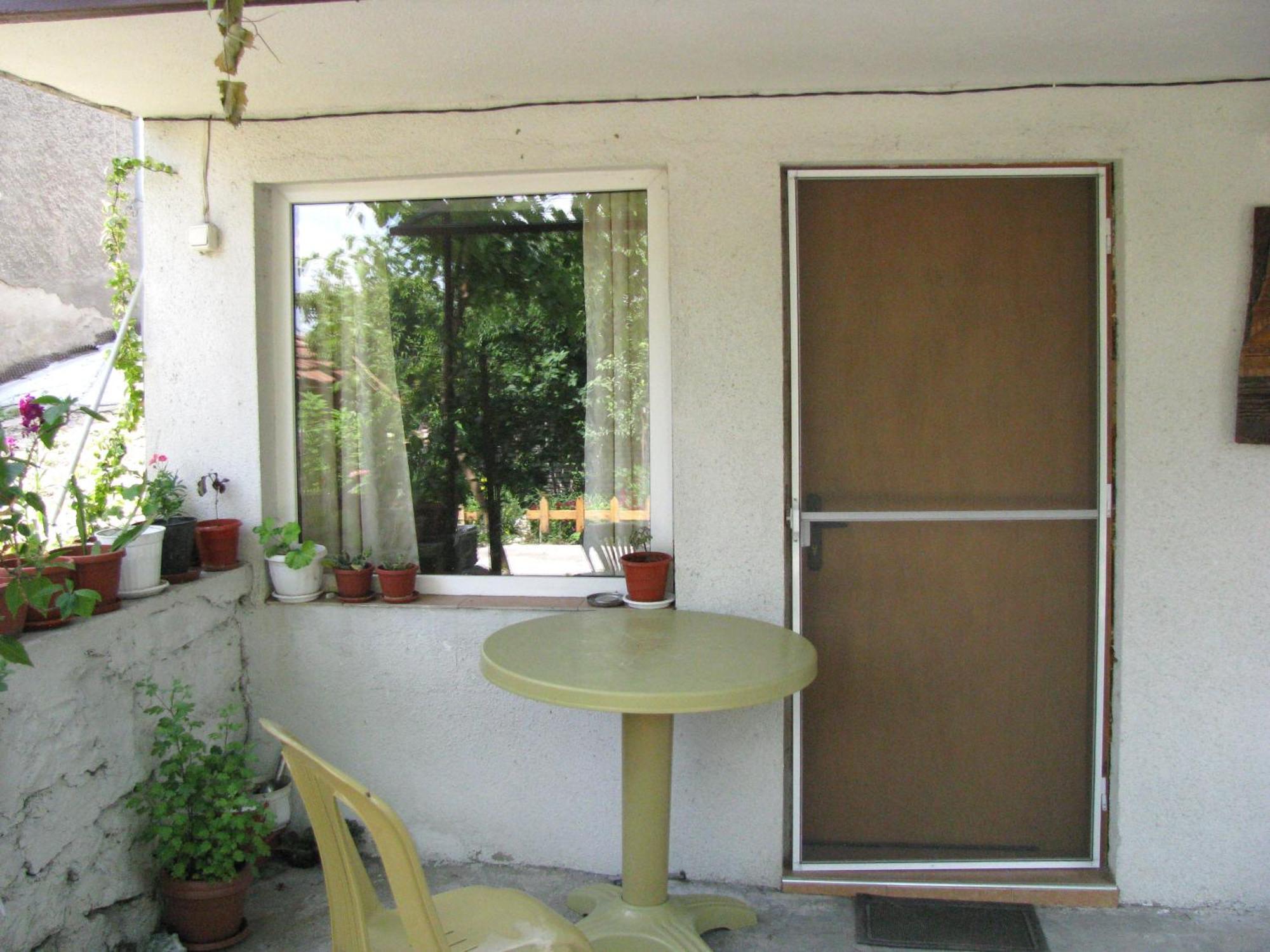 Guest House Familia Samovodene Exterior photo